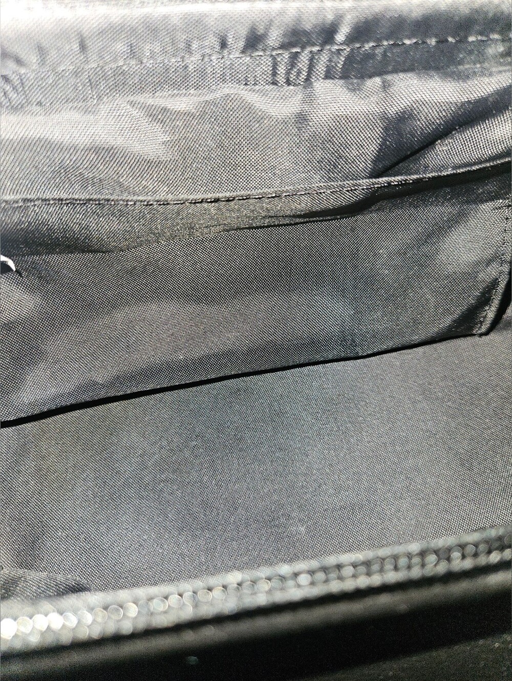 Dopp Men's Black Genuine Leather Zip- Up Toiletry Bag - Picture 9 of 9